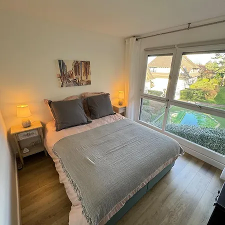 4 Pieces 80m2, 7 Mn A Pied, Parking Gratuit