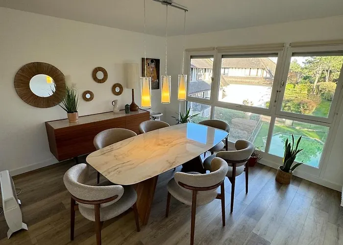 4 Pieces 80m2, 7 Mn A Pied, Parking Gratuit Bénerville-sur-Mer