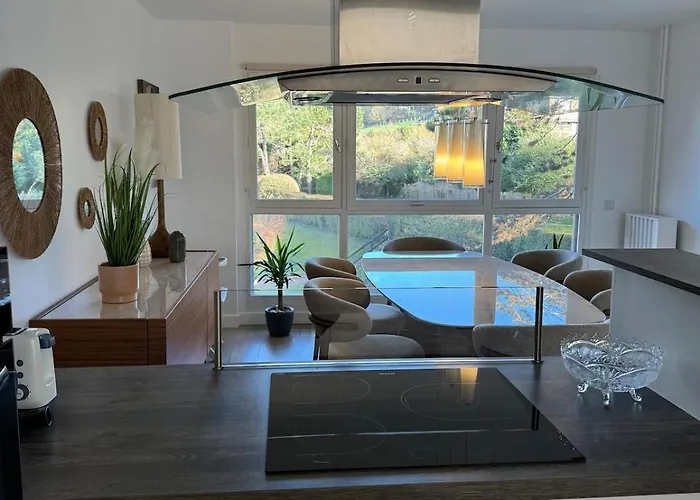 4 Pieces 80m2, 7 Mn A Pied, Parking Gratuit Apartmán